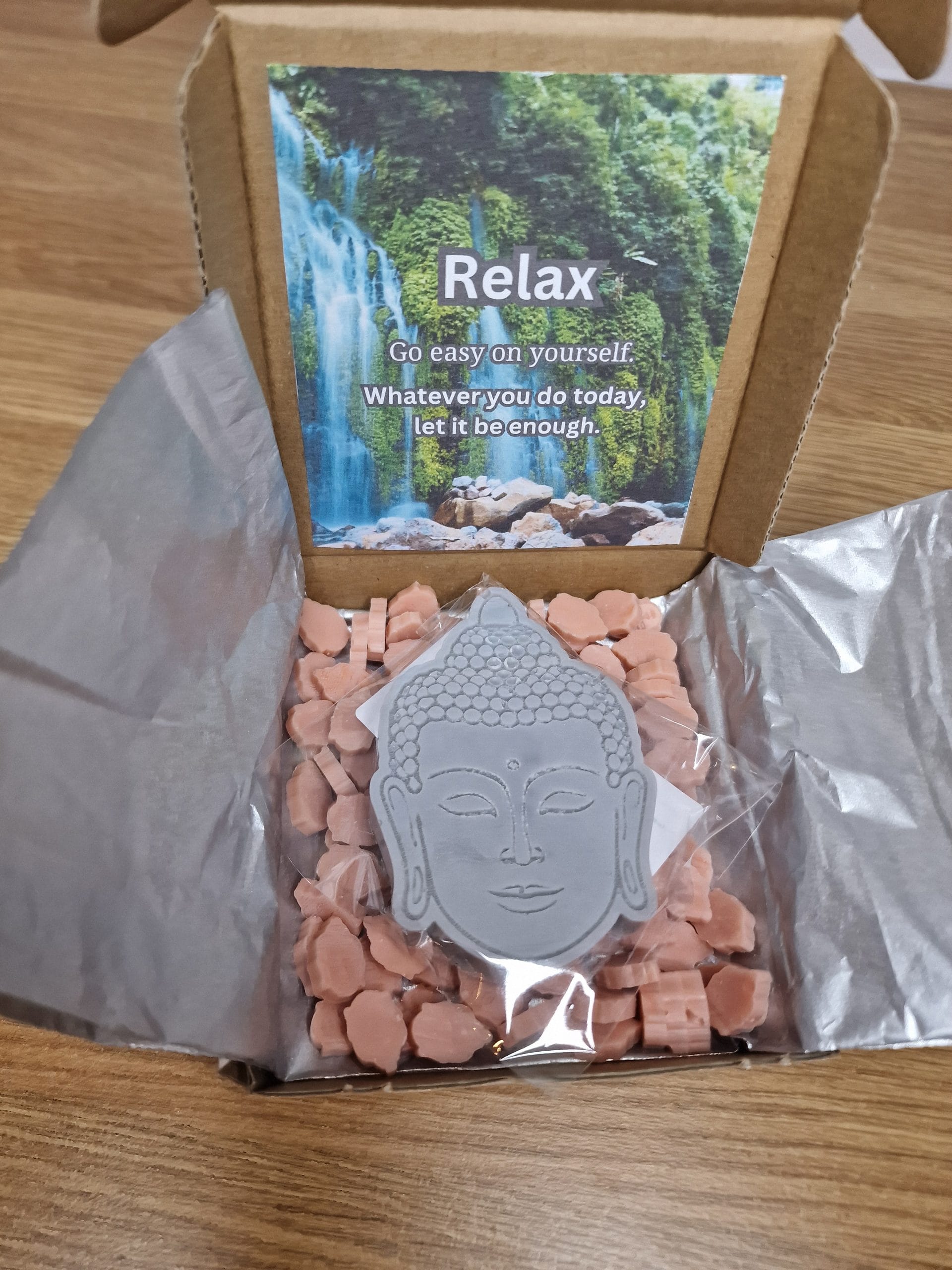 Chakra and rainforest wax melts.