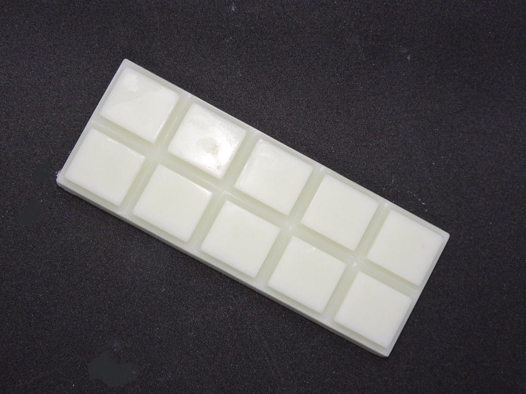 Lime, basil and Mandarin Wax Melts. - Image 7