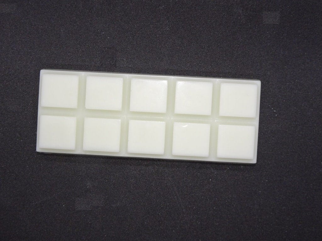 Lime, basil and Mandarin Wax Melts. - Image 8