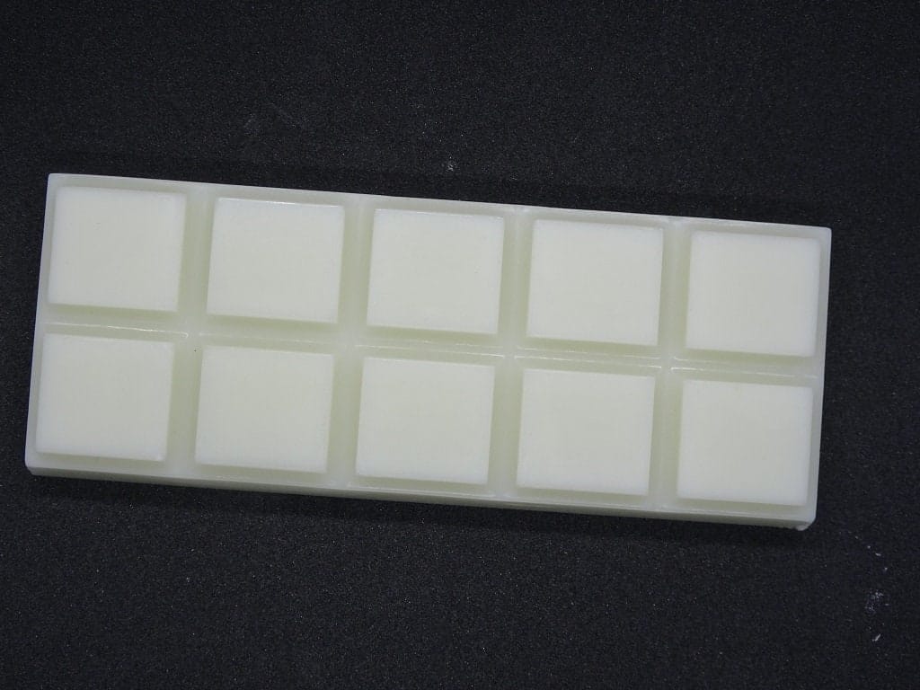Crackling Logfire Wax Melts. - Image 4