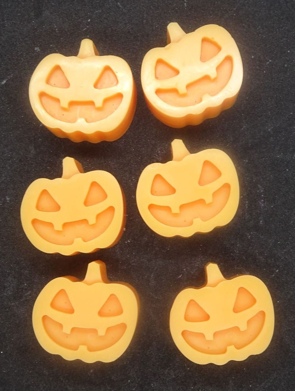 Pumpkin Pecan Waffle Wax Melts. - Image 4