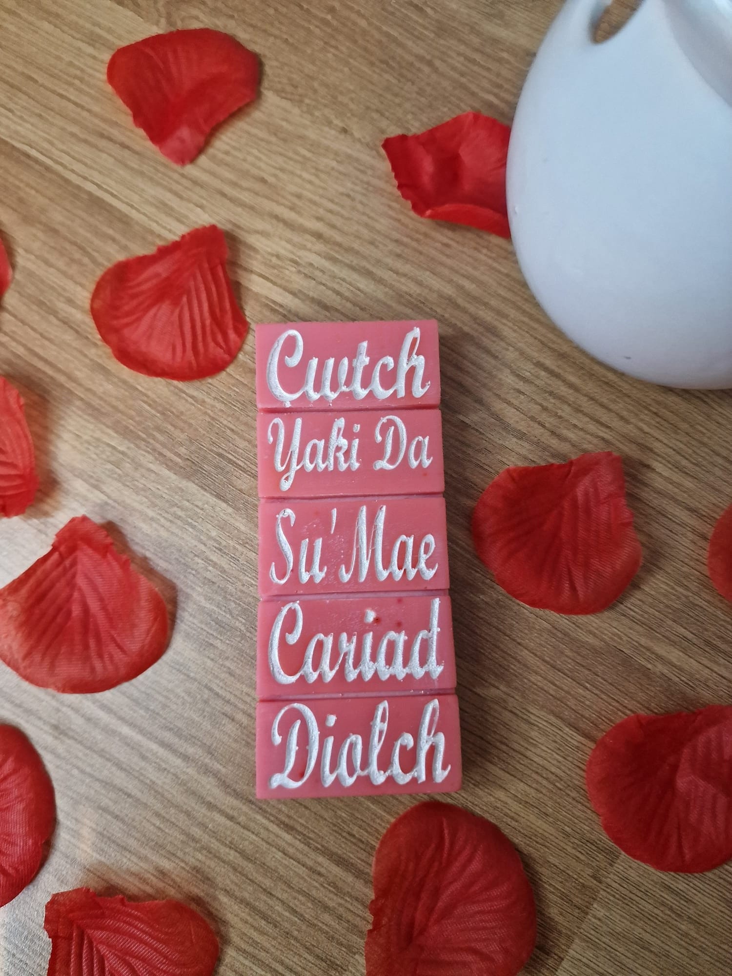 Dydd Santes Dwynwen wax melts. - Image 2