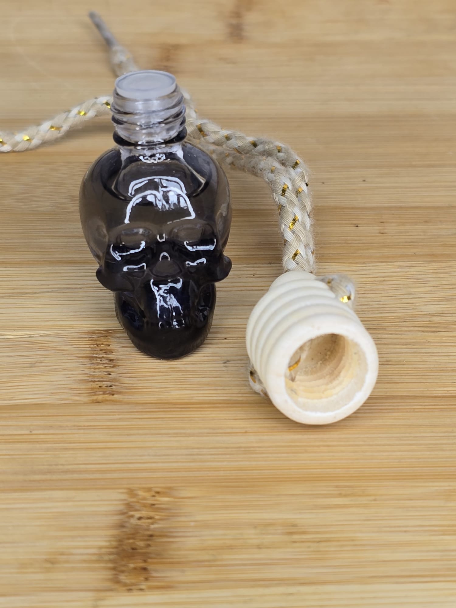 Skull bottle car air fresheners. - Image 3