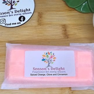 Spiced orange, clove and cinnamon scented wax melt snap bars made from soy wax. Highly fragranced,  Christmas stocking filler, gift idea.