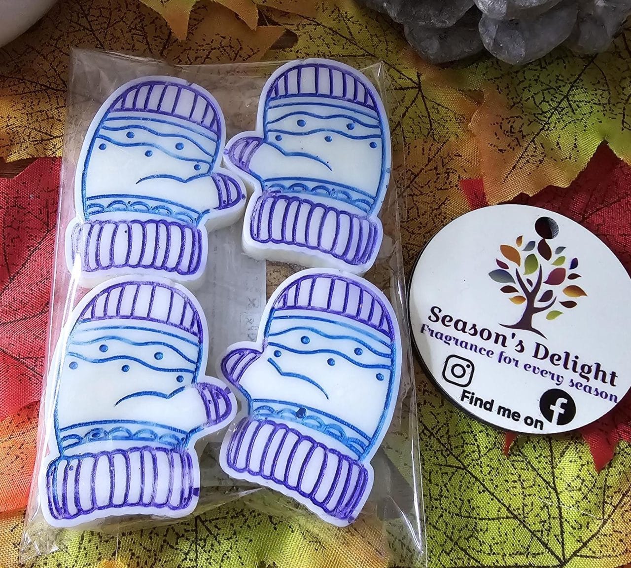 Scarves and mittens fragranced highly scented long lasting packet of mitten shapes made with Soy wax vegan friendly. - Image 3