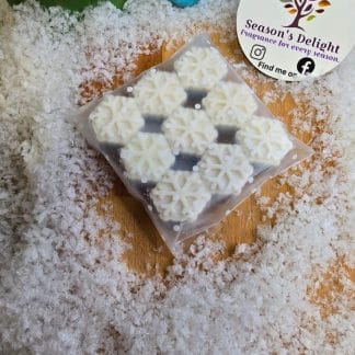 Snow kissed lodge Wax Melts in Snowflake shapes 6 pack!  Christmas Scented  A Great Stocking Filler, highly scented, gift idea, home decor
